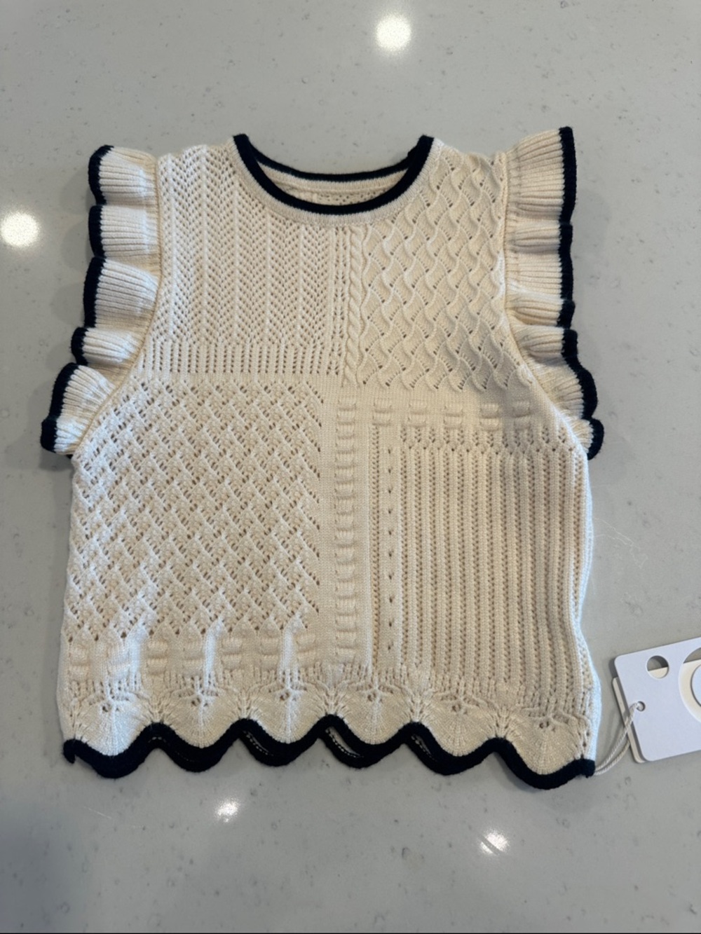 NWT Commense Cream Sleeveless Sweater Top XS